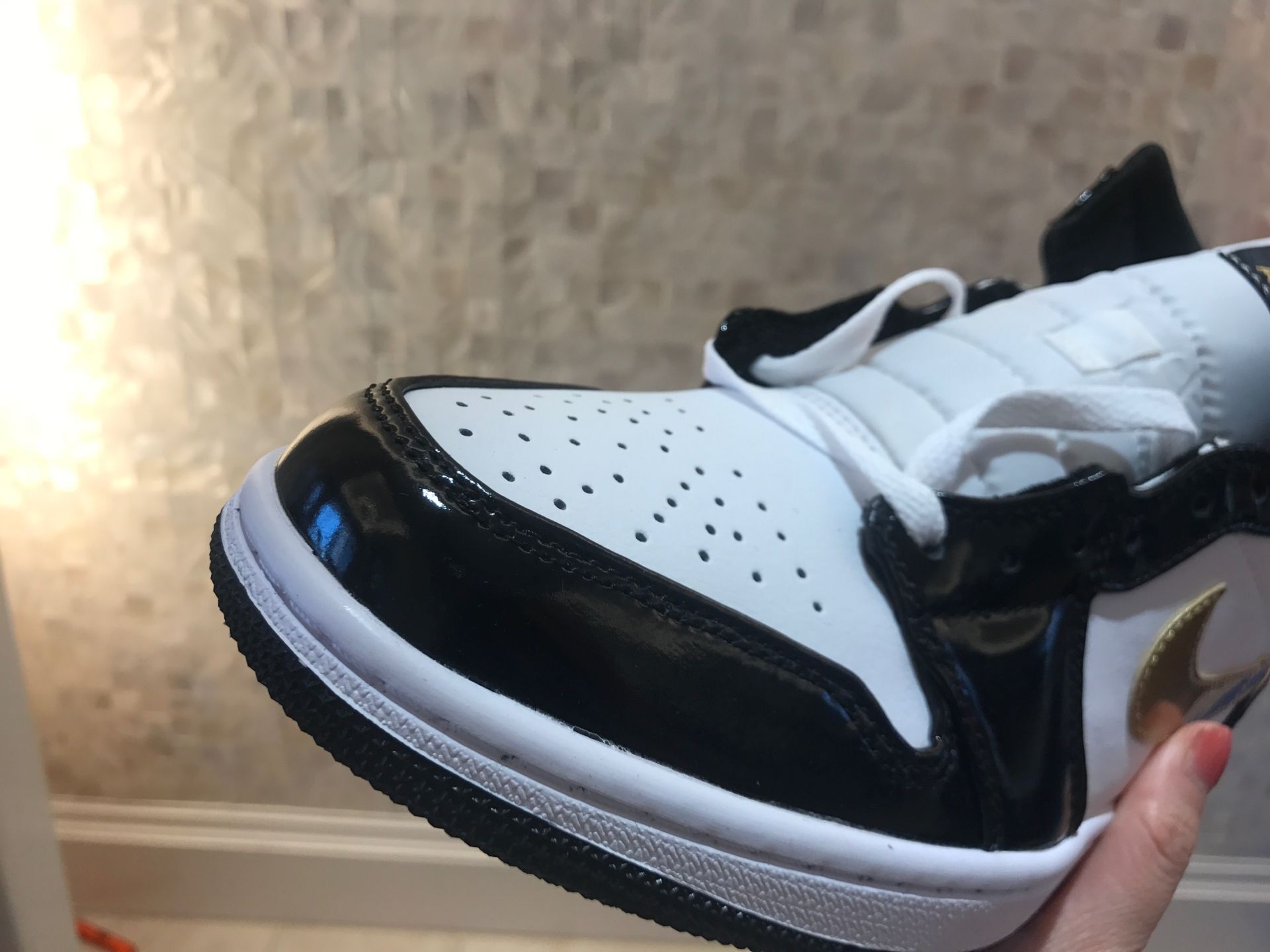 jordan air jordan 1 retro mid