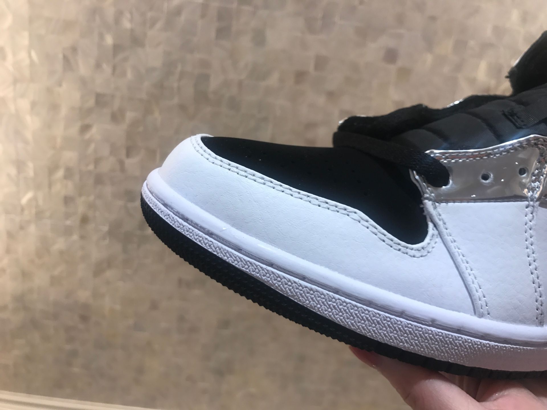 jordan air jordan 1 retro mid