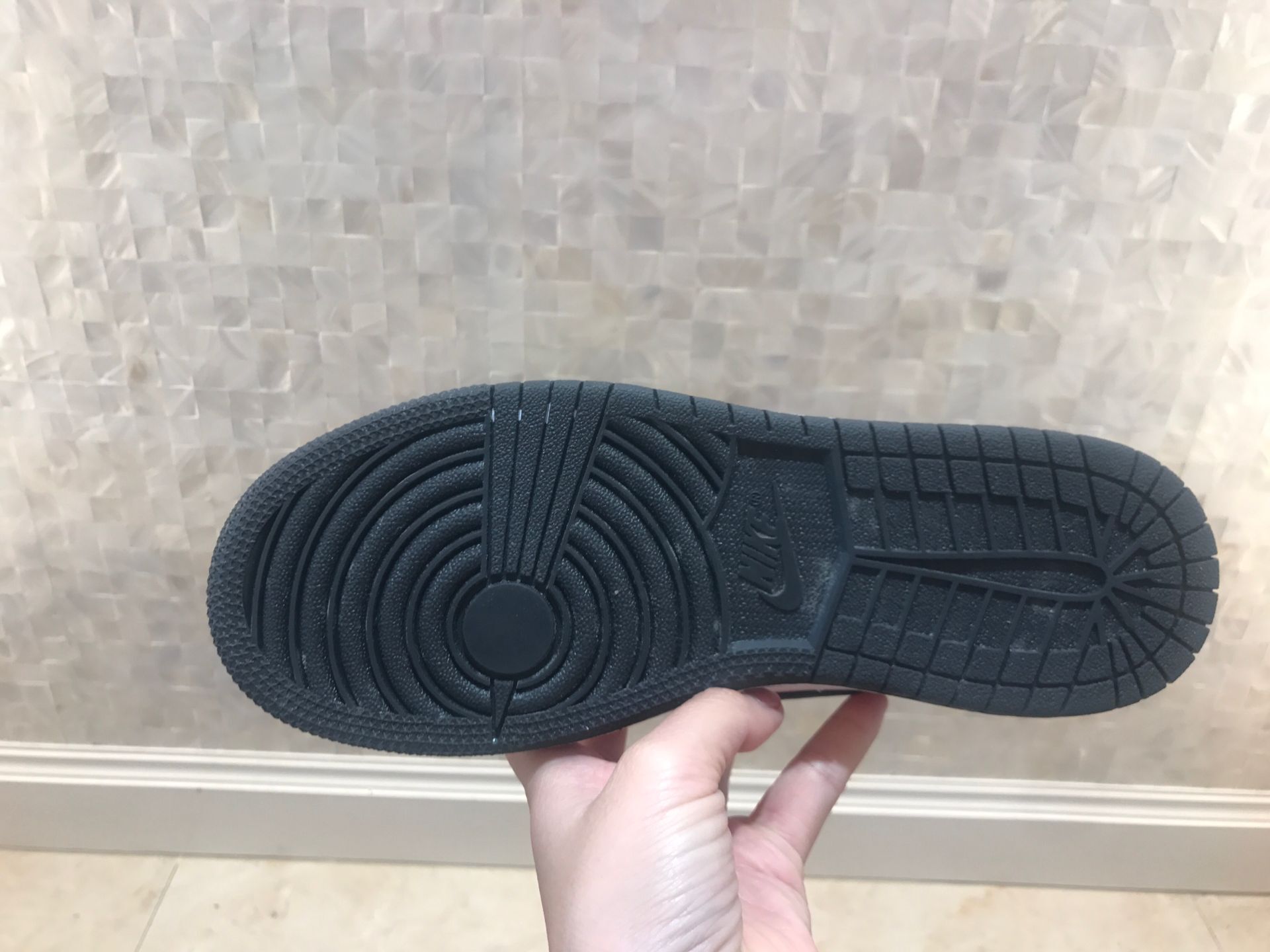 jordan air jordan 1 retro mid