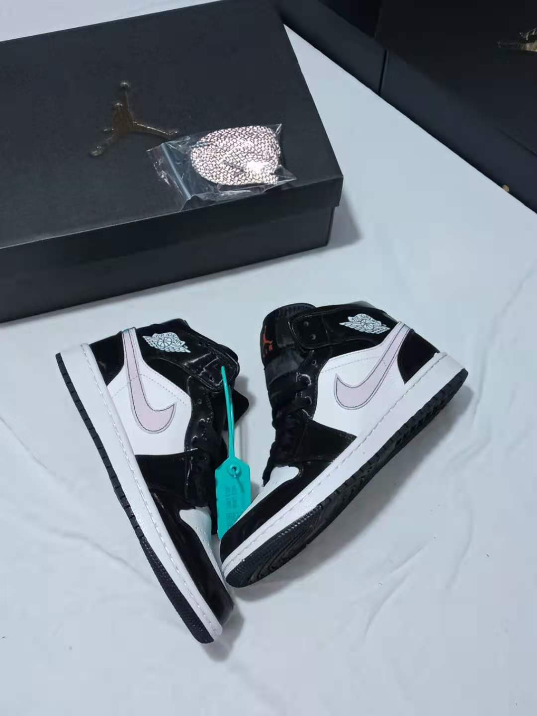 jordan air jordan 1 retro mid