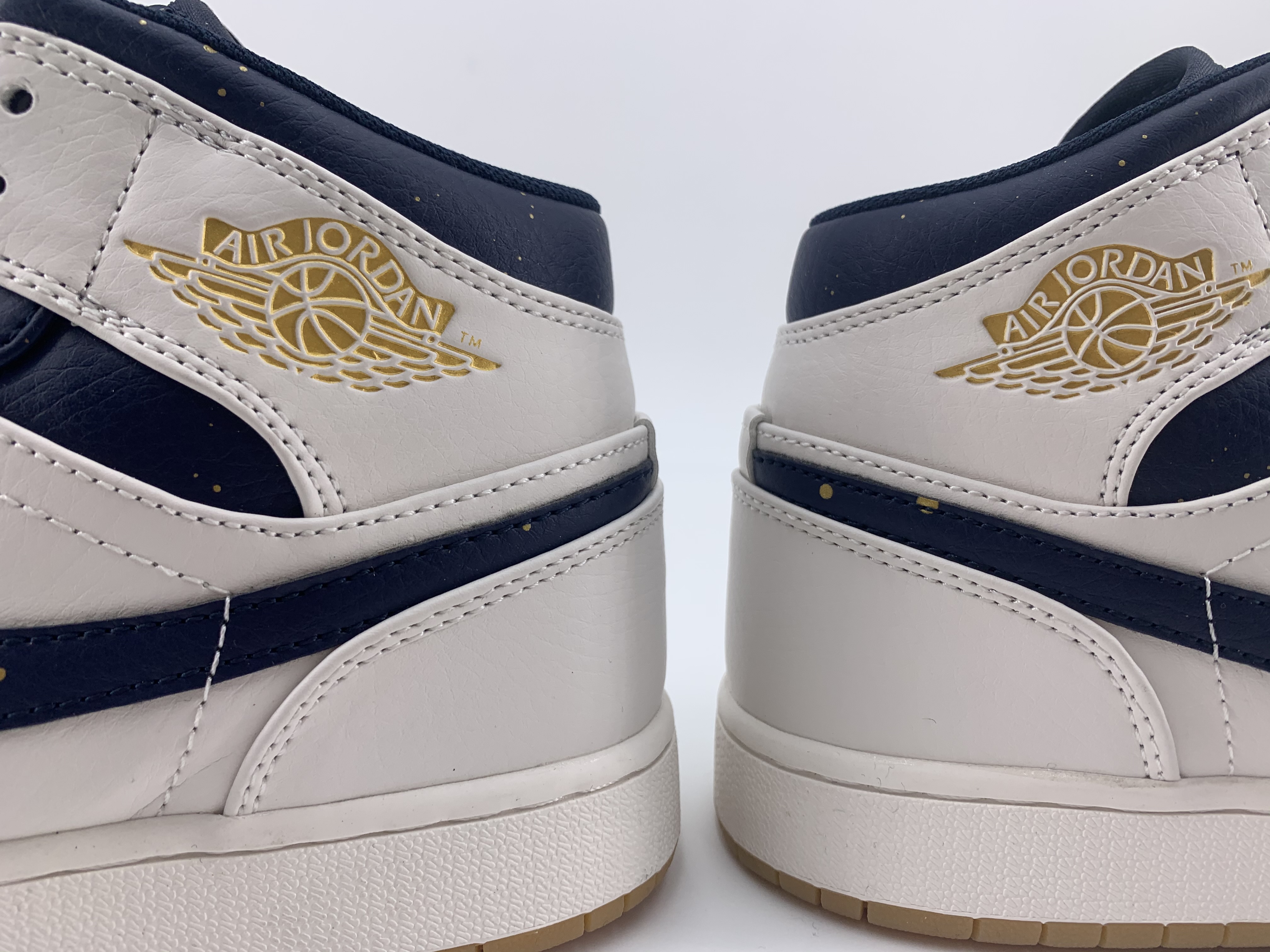 jordan air jordan 1 retro mid