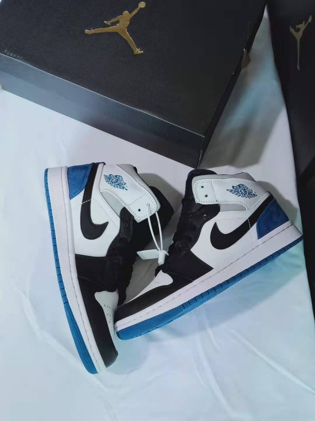 jordan air jordan 1 retro mid