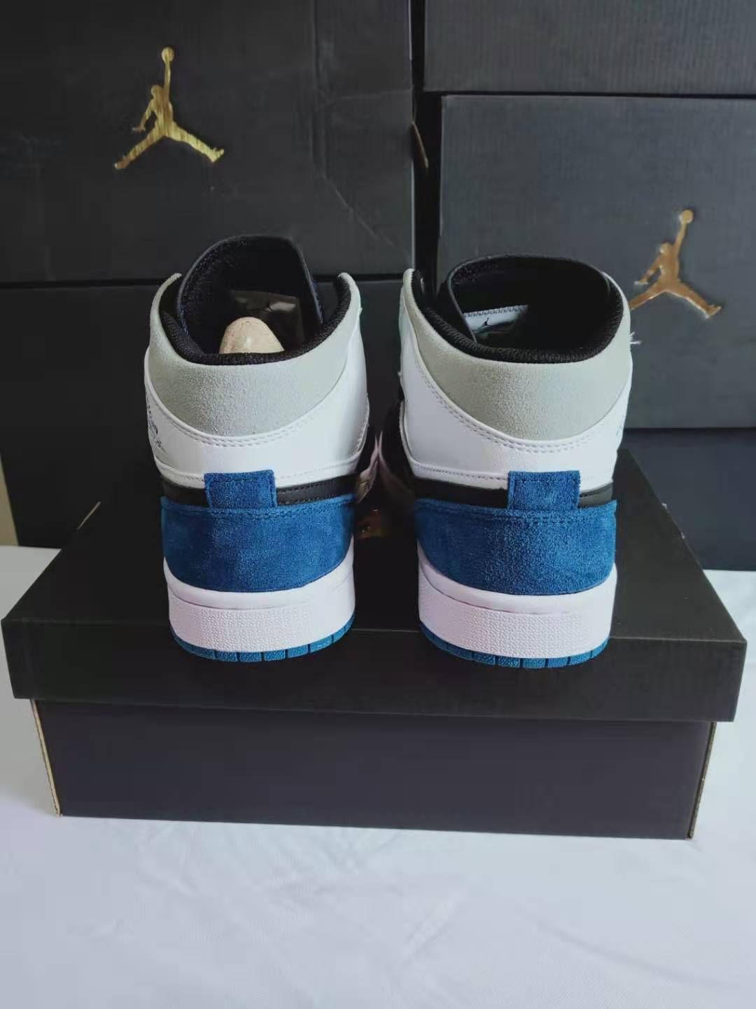 jordan air jordan 1 retro mid