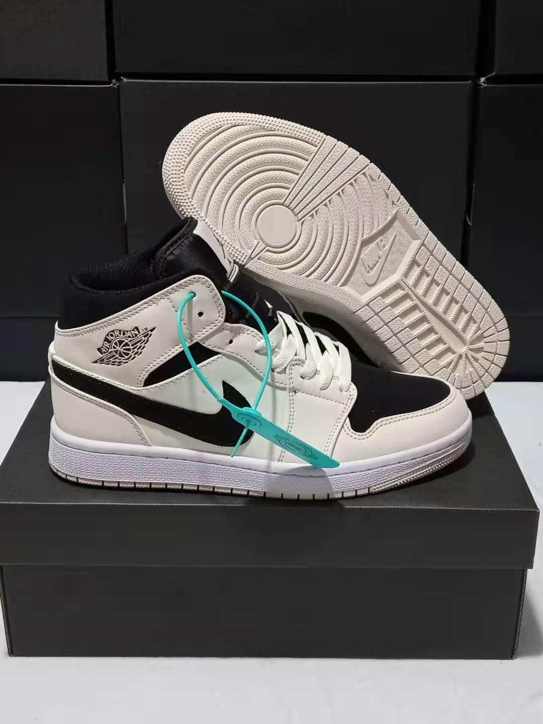 jordan air jordan 1 retro mid