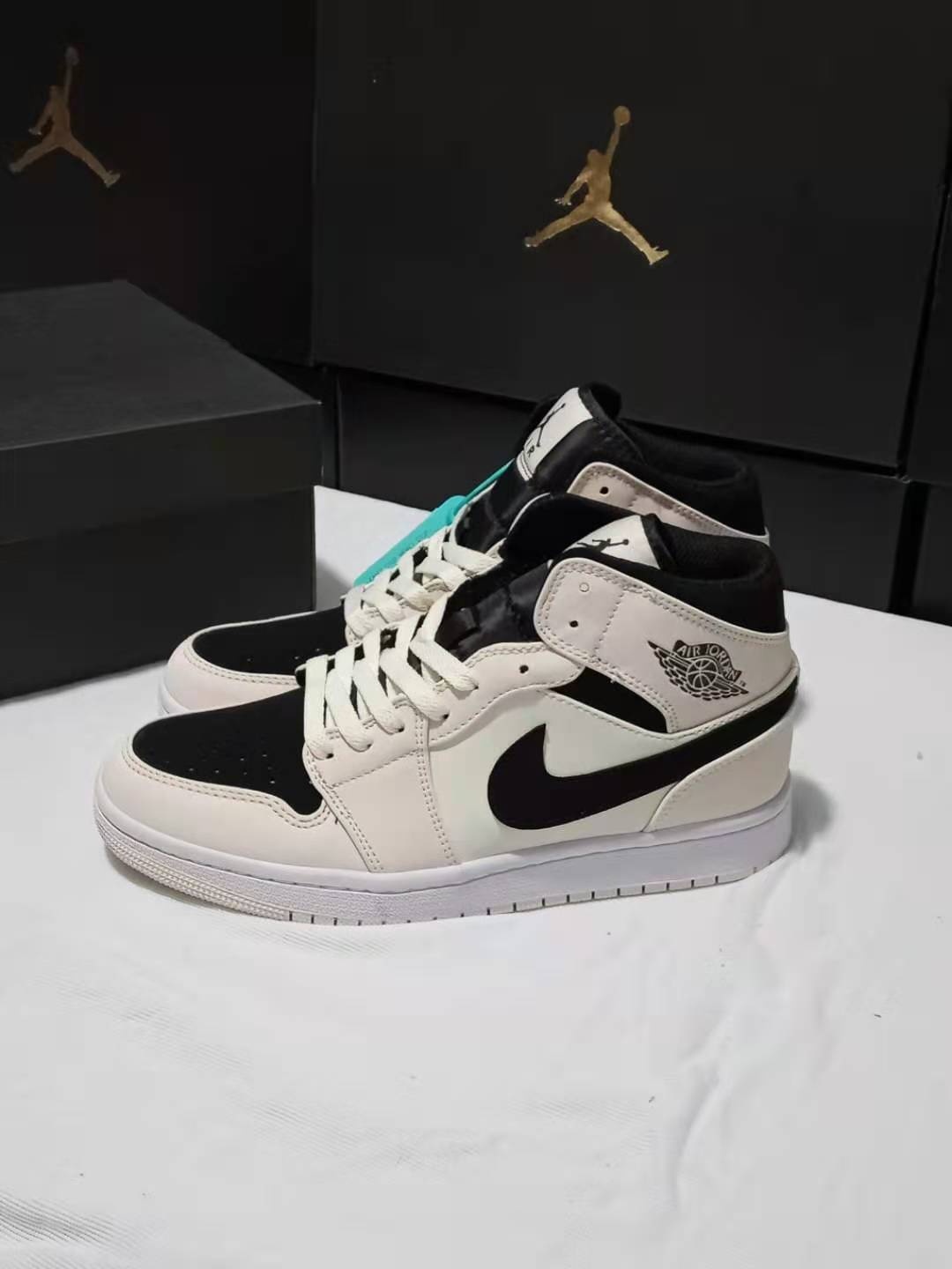 jordan air jordan 1 retro mid