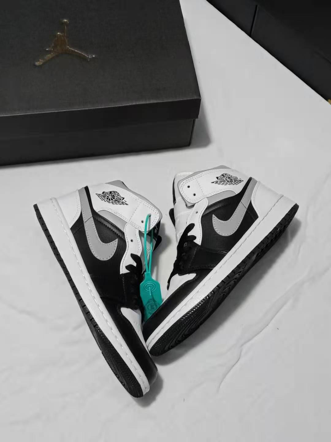 jordan air jordan 1 retro mid