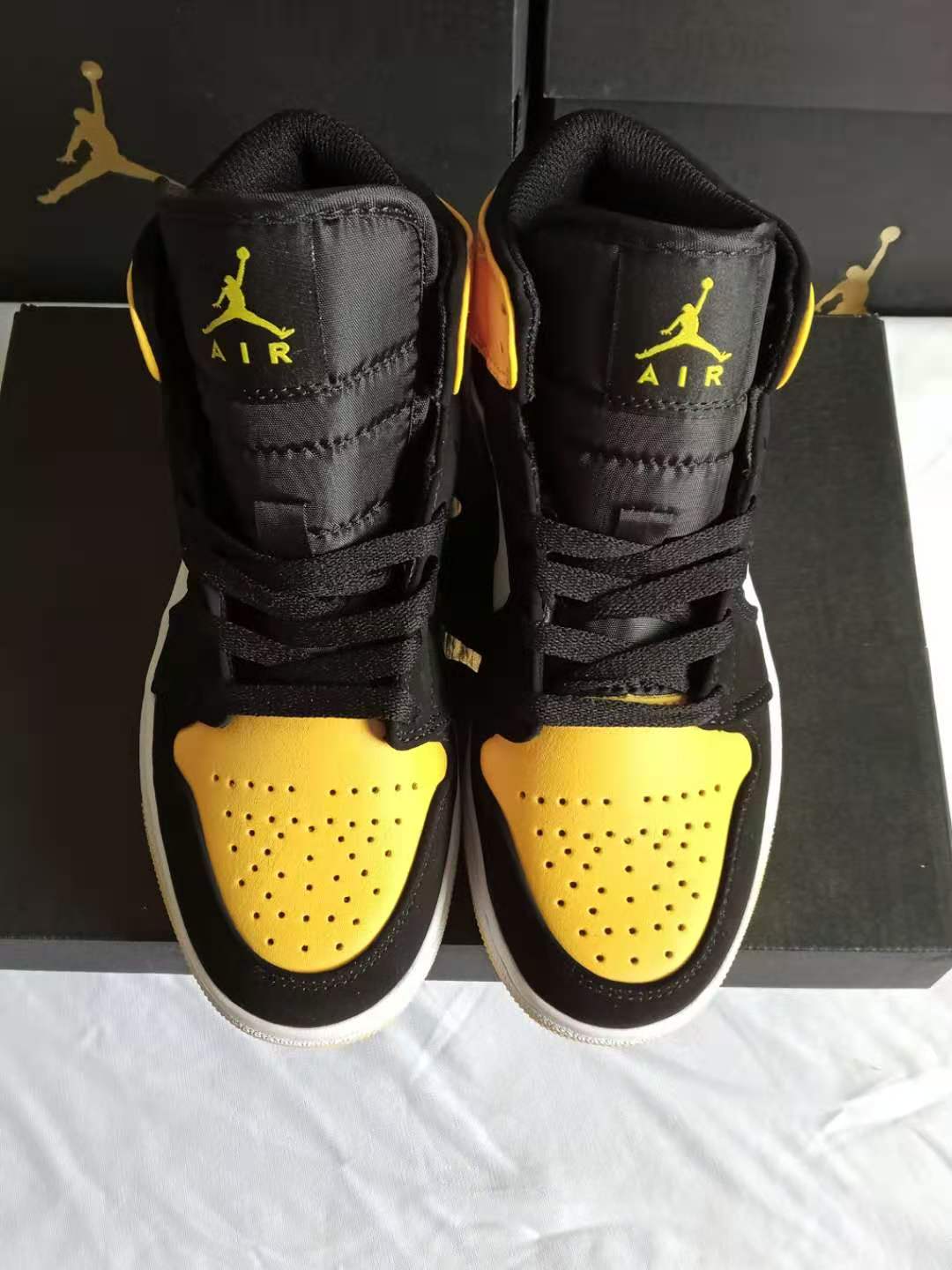 jordan air jordan 1 retro mid