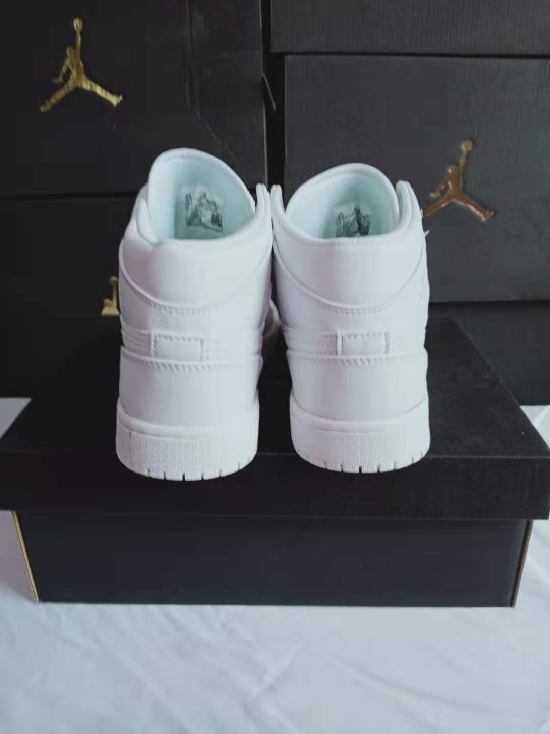 jordan air jordan 1 retro mid