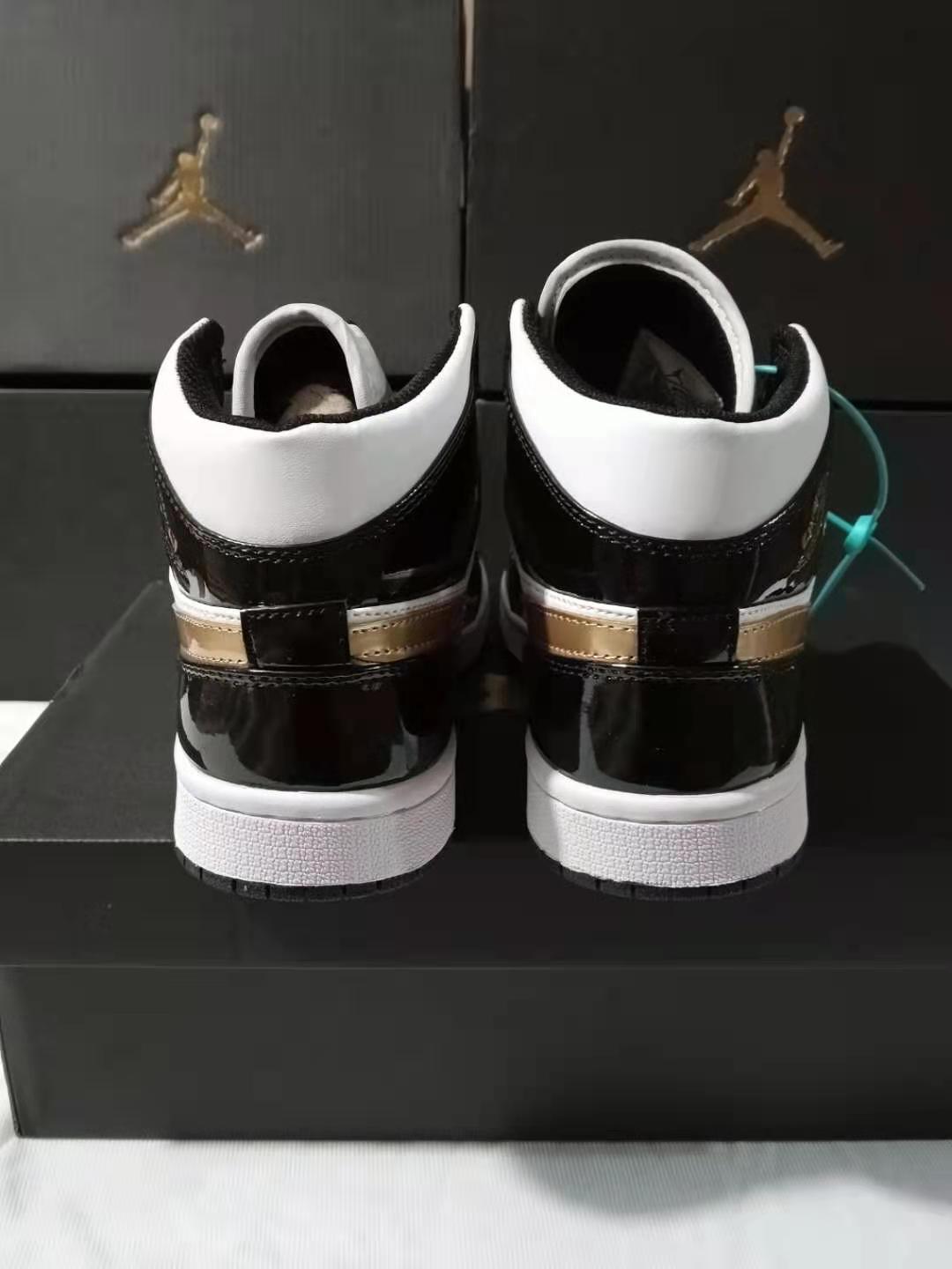 jordan air jordan 1 retro mid