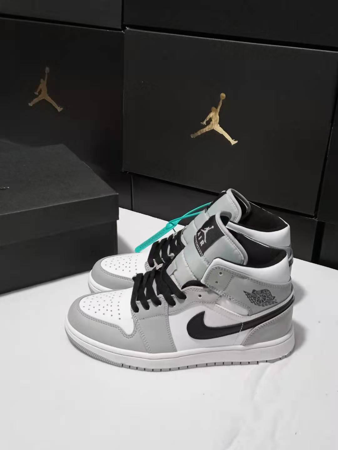 jordan air jordan 1 retro mid