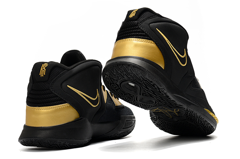 nike kyrie 7